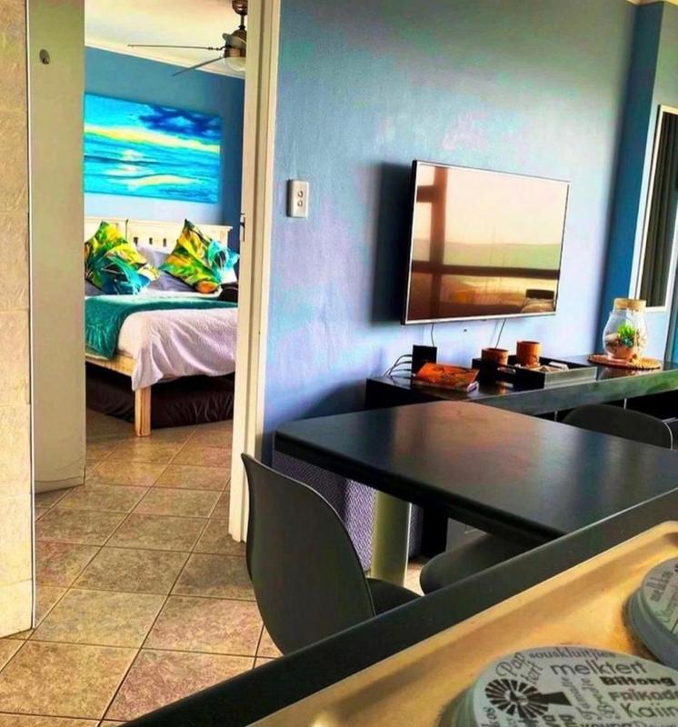 1 Bedroom Property for Sale in Bloubergstrand Western Cape